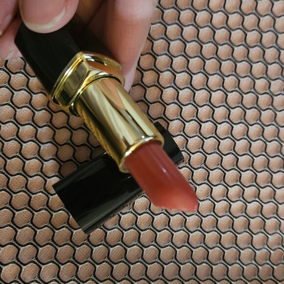 Signature Club A By Adrienne Lip Color RF #2 ~ Full-size Tube of Lipstick - Picture 5 of 7